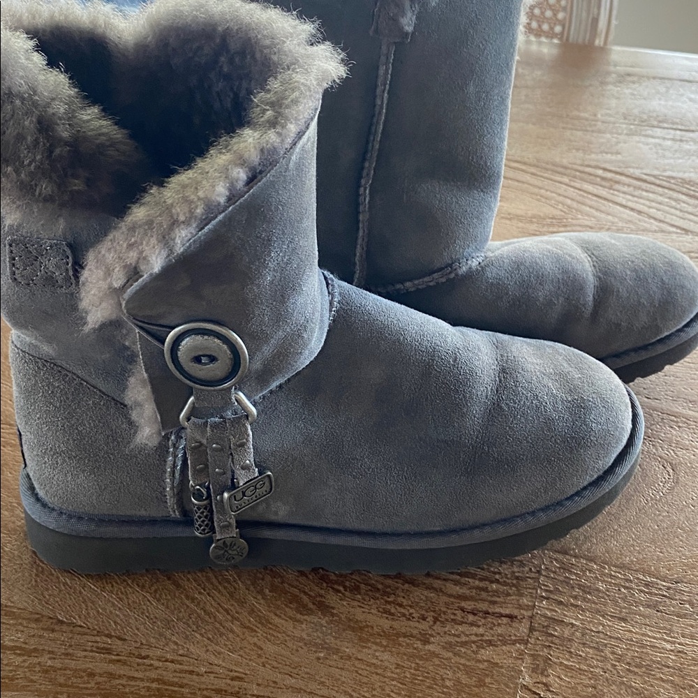 Azalea Gray Ugg Boots